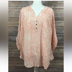EUC Torrid Size 4 Harper Blouse 100% Rayon